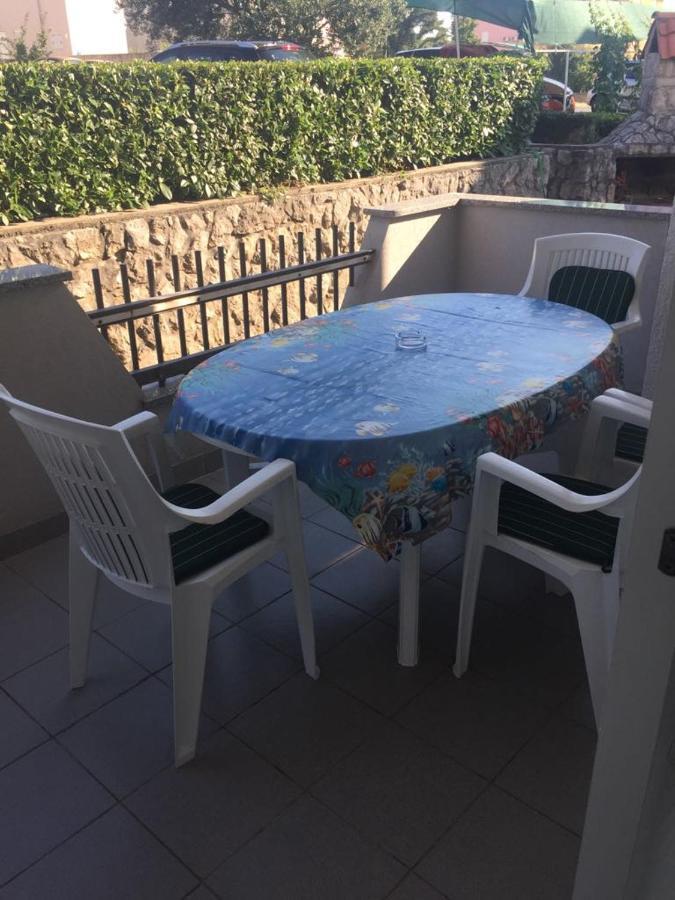 Apartmani Ana マリンスカ エクステリア 写真