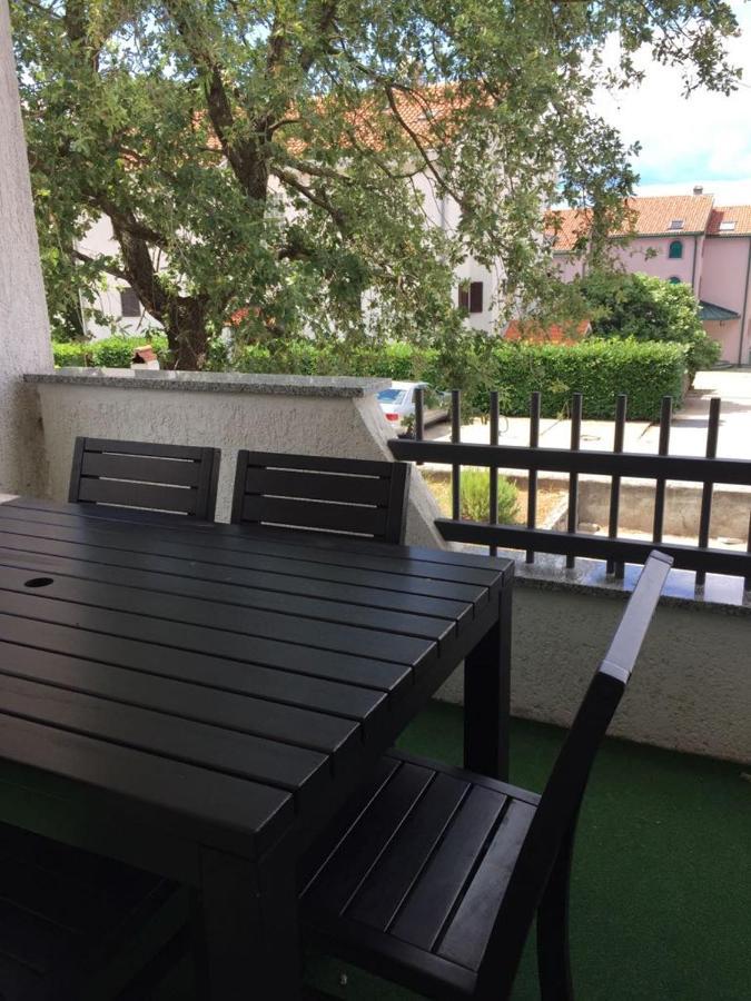 Apartmani Ana マリンスカ エクステリア 写真