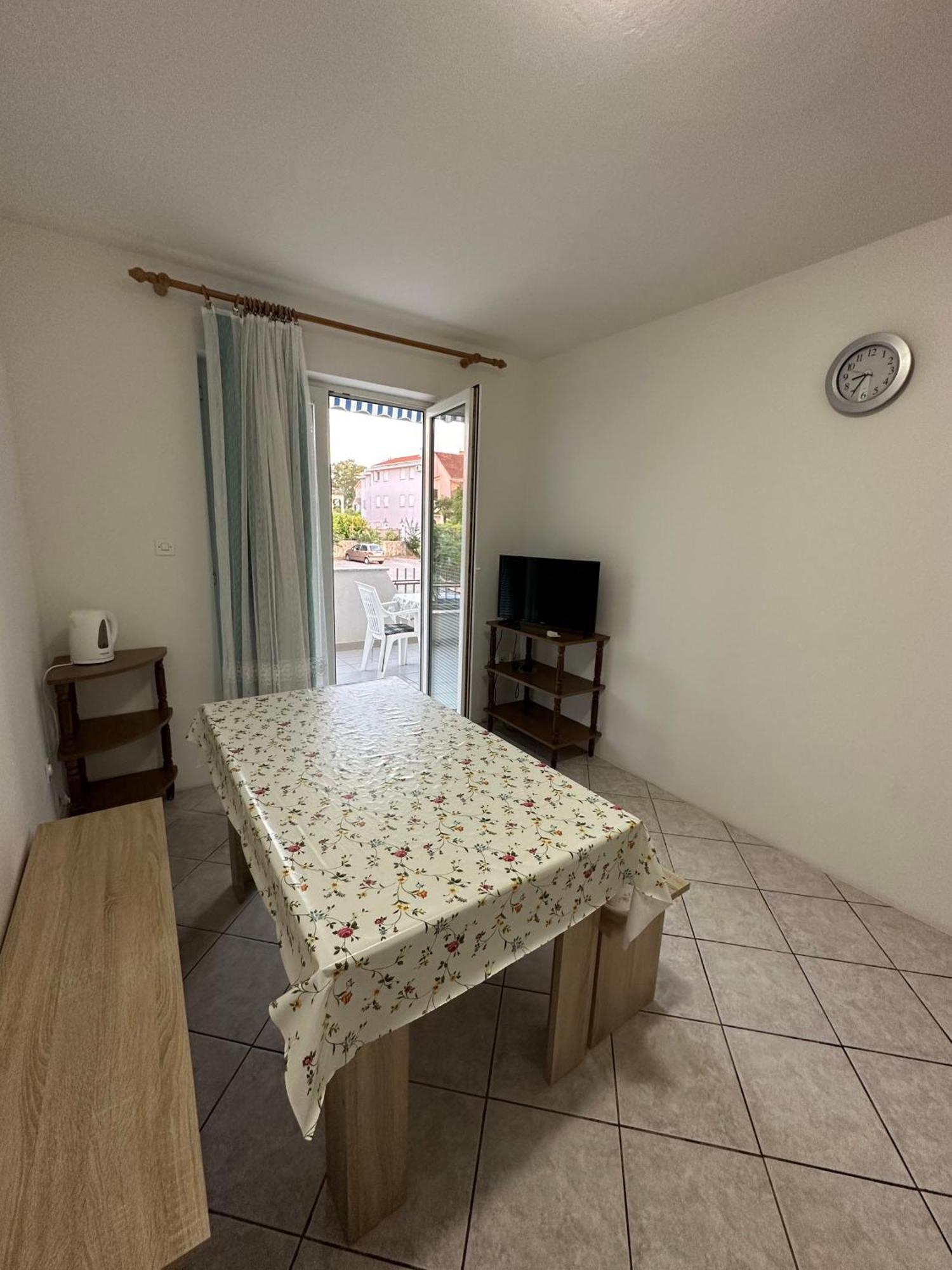 Apartmani Ana マリンスカ エクステリア 写真